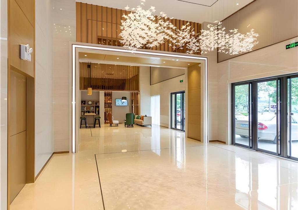 City Comfort Inn Maoming Xinyi Yudu Park Exterior foto