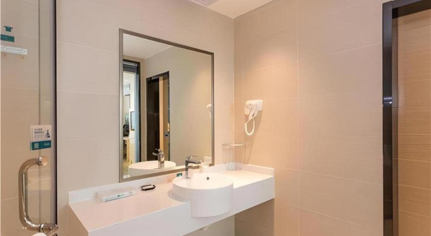 City Comfort Inn Maoming Xinyi Yudu Park Exterior foto